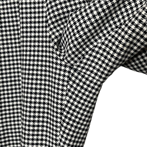 Welcome to my closet! - Picture 7 of 12